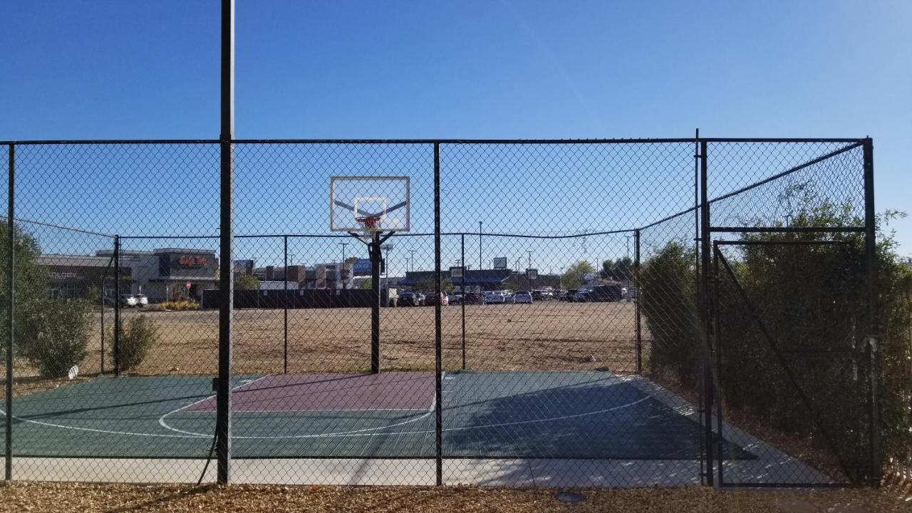 Hawthorn Suites Victorville Eksteriør billede